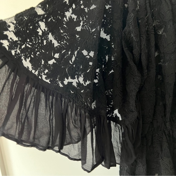 Revolve Line & Dot Off the Shoulder Sheer Ruffled Puff Flutter Sleeve Blouse - Picture 7 of 7